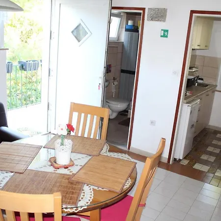 Guest house Demori Primosten