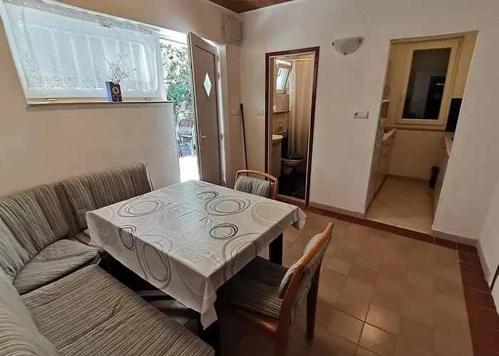 Demori Gostinjska kuća